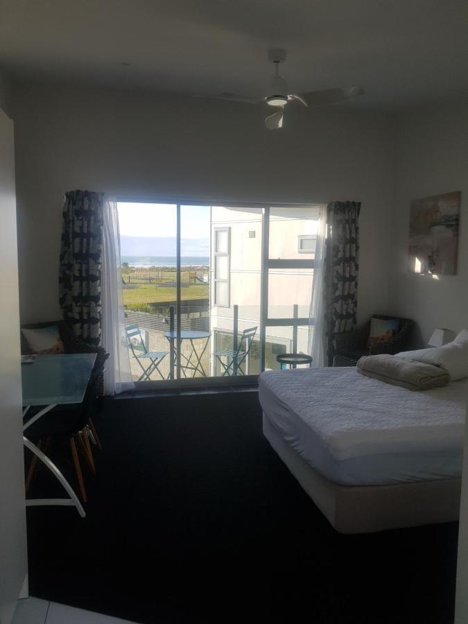 Carters By The Sea Beachside Studio Apartments Carters Beach Extérieur photo